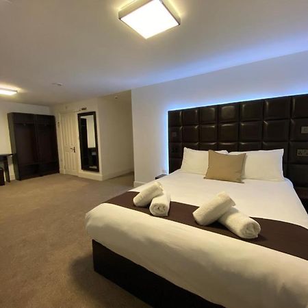 The Charles Hotel Chatham  Bagian luar foto
