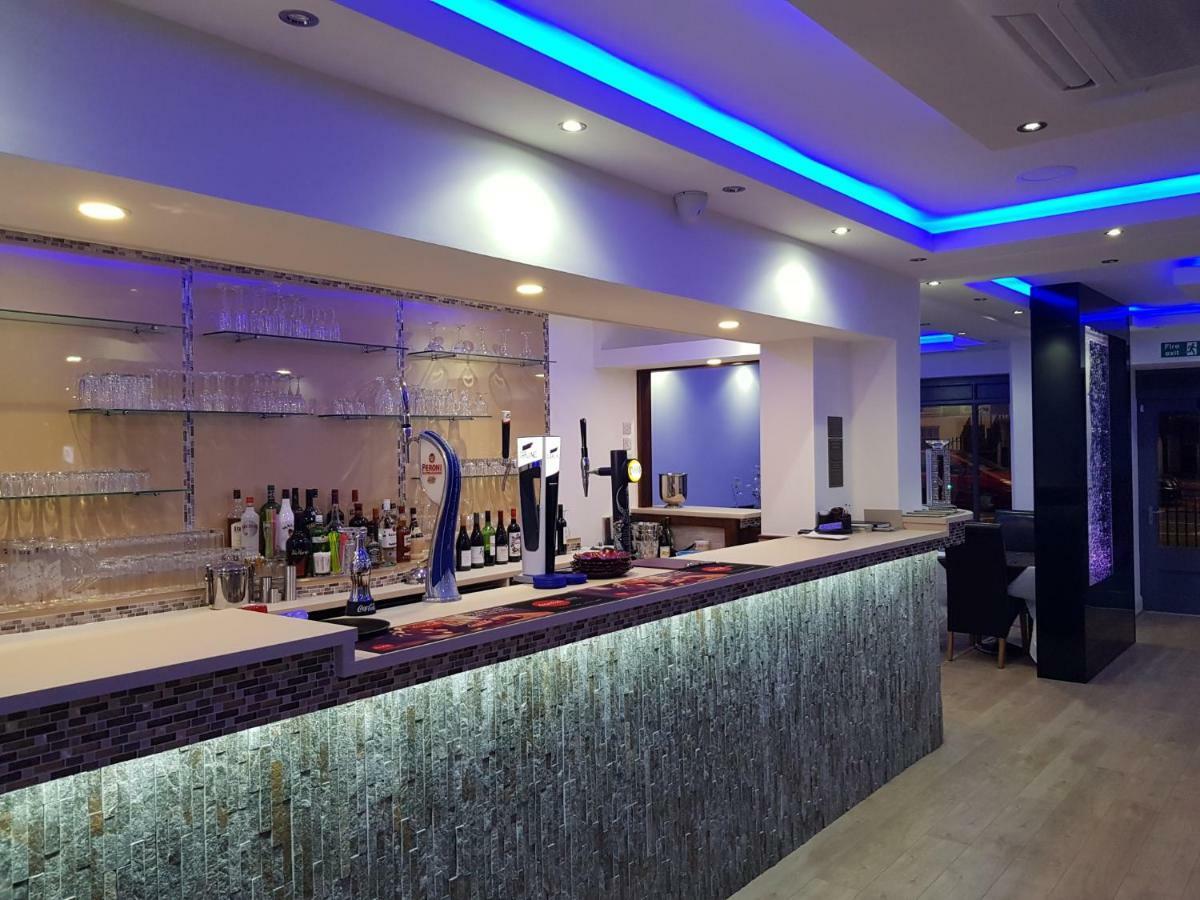 The Charles Hotel Chatham  Bagian luar foto