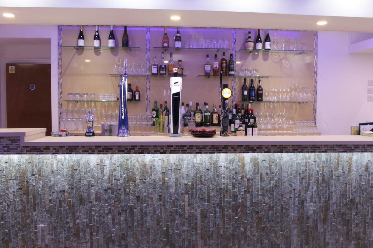 The Charles Hotel Chatham  Bagian luar foto